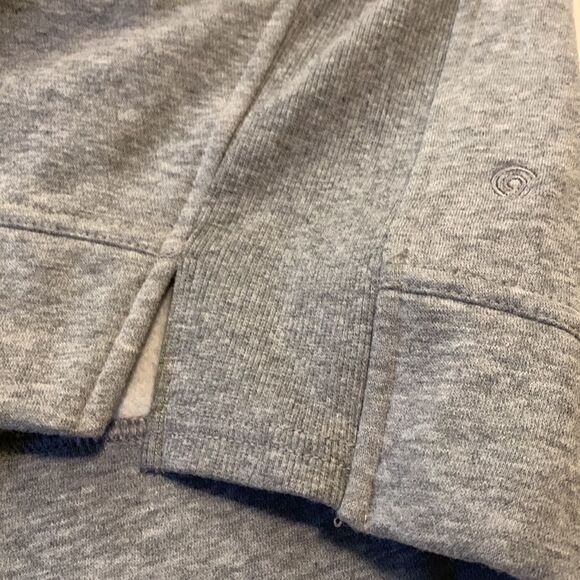 CHAMPION, pullover sweat shirt, cotton blend, like new, crew neck, Small - Picture 5 of 14